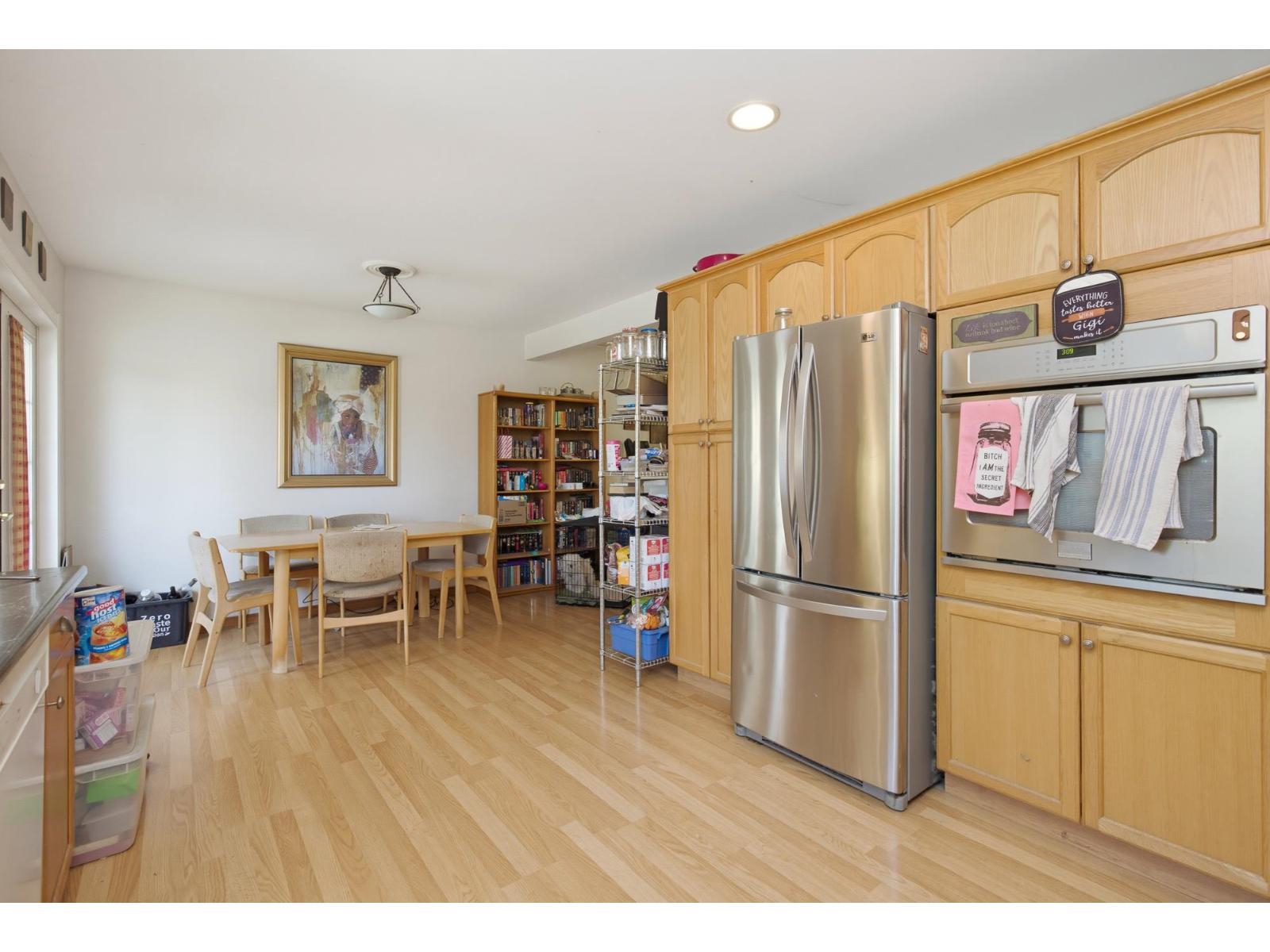 34828 Brient Street, Mission, British Columbia  V2V 6R8 - Photo 8 - R3147270