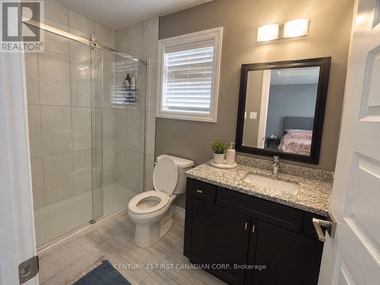 2120 Gough Avenue, London North, Ontario  N0X 0H3 - Photo 13 - X13585626