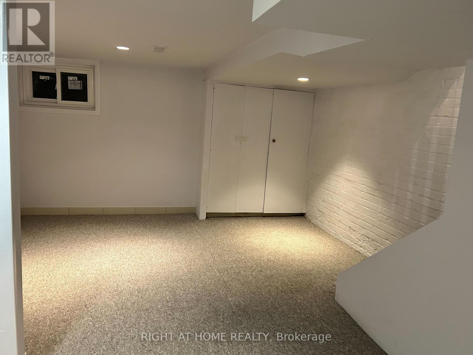 280 Kenilworth Avenue, Toronto, Ontario  M4L 3S8 - Photo 31 - E13585472