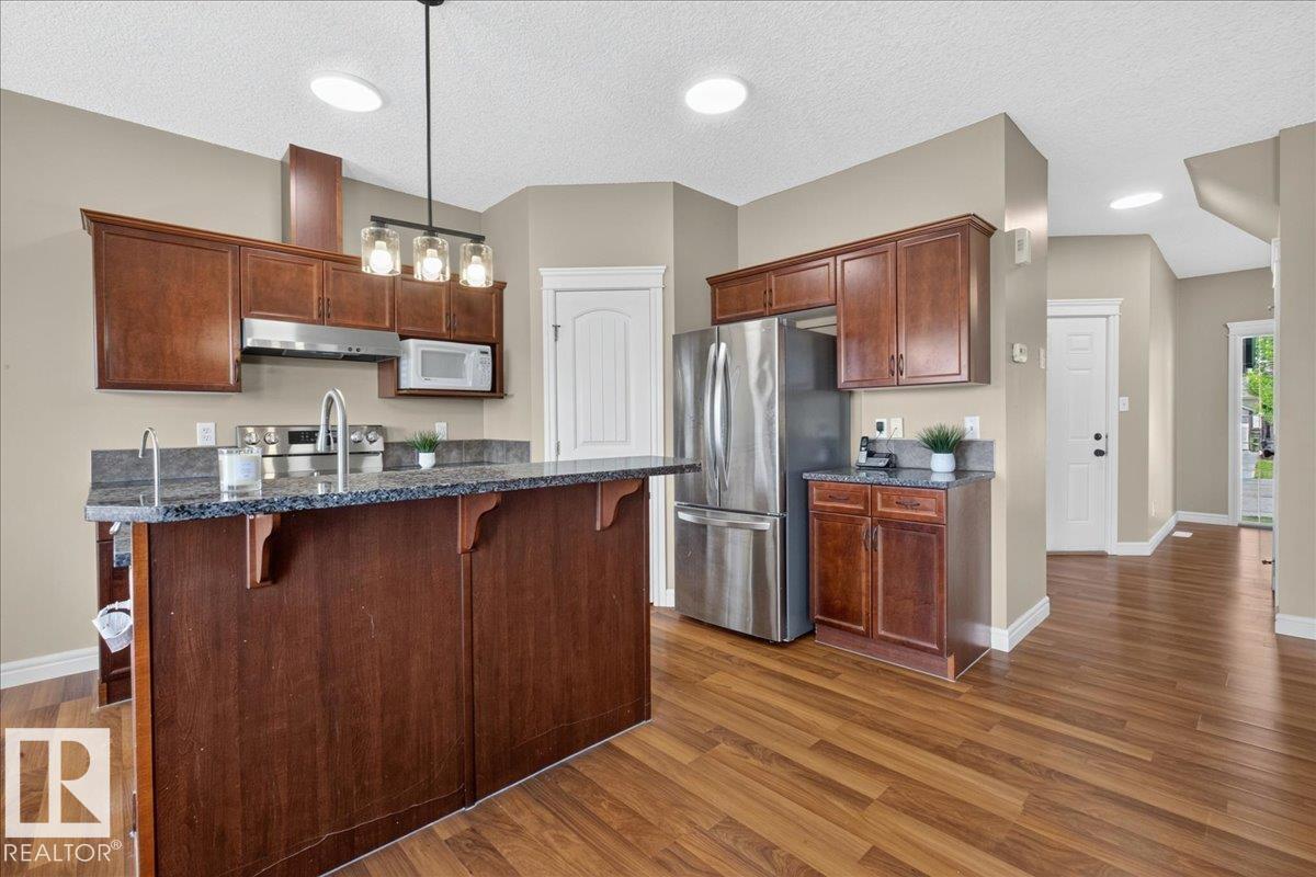 2021 118 St SW, Edmonton, Alberta  T6W 0E4 - Photo 14 - E4499830