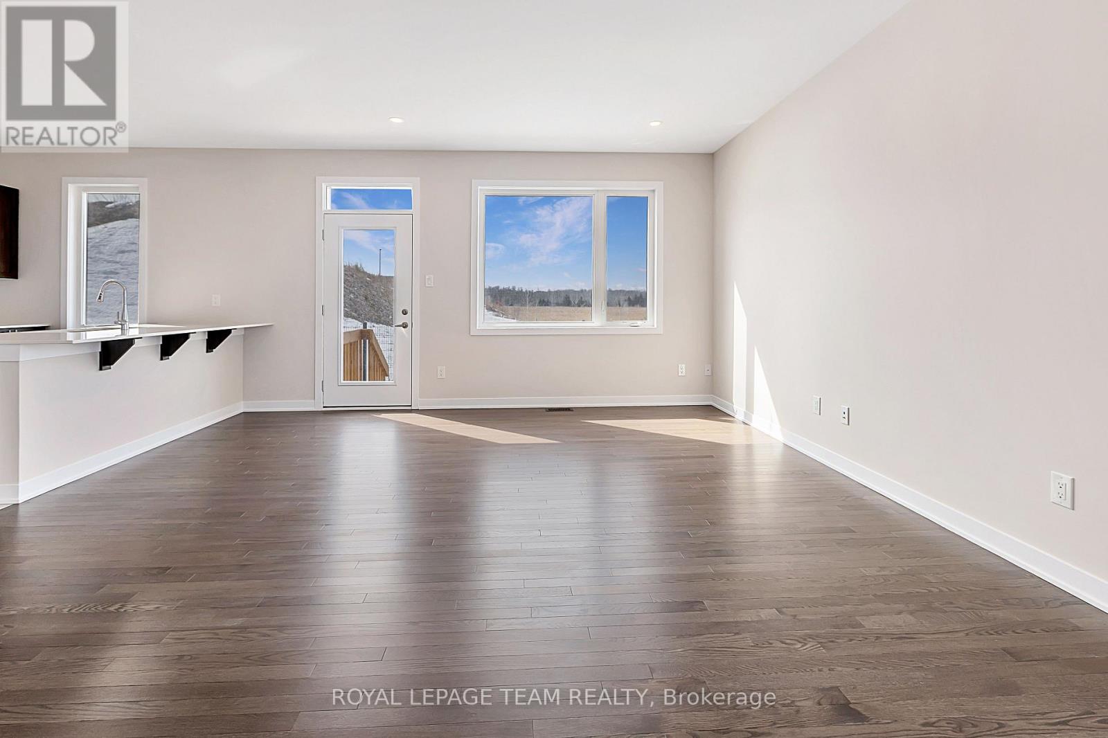 668 Expansion Road, Ottawa, Ontario  K2J 7G3 - Photo 7 - X13577962