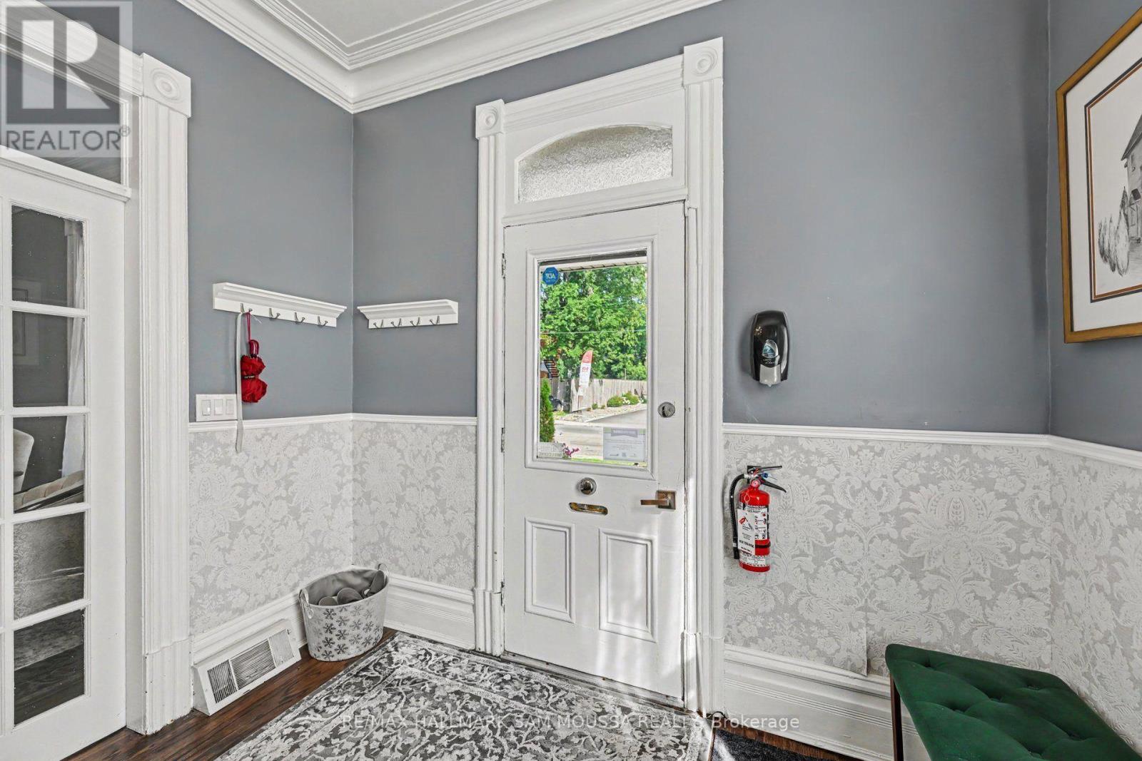 6 Lake Avenue W, Carleton Place, Ontario  K7C 1L2 - Photo 4 - X13585510