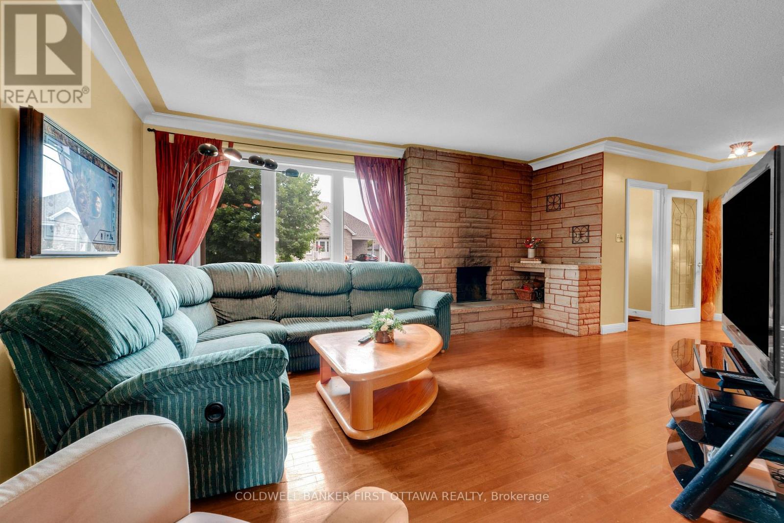 636 Malartic Avenue, Ottawa, Ontario  K1K 0X3 - Photo 5 - X13585596