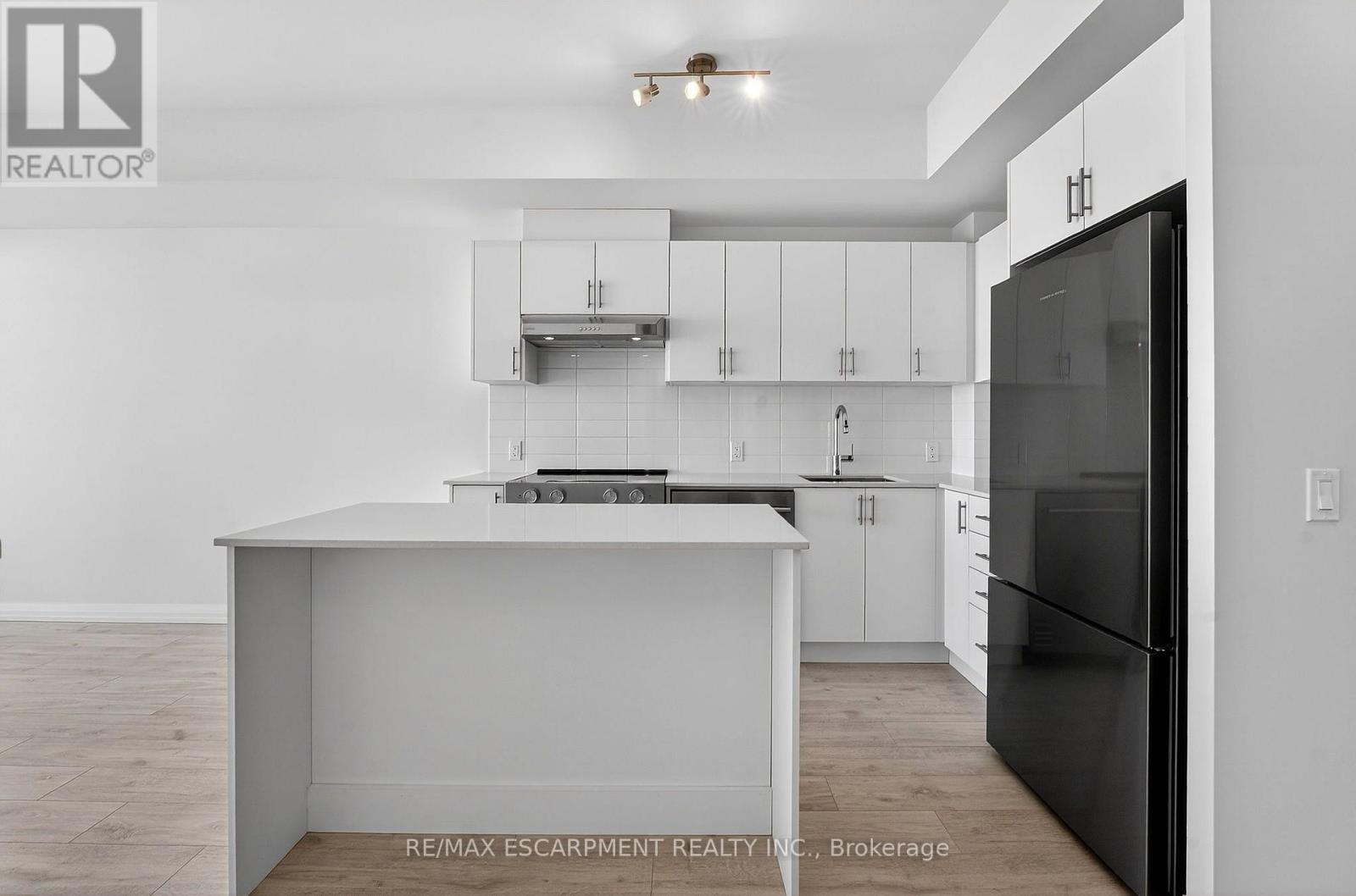 2408 - 27 Korda Gate, Vaughan, Ontario  L4K 2M9 - Photo 7 - N13585584