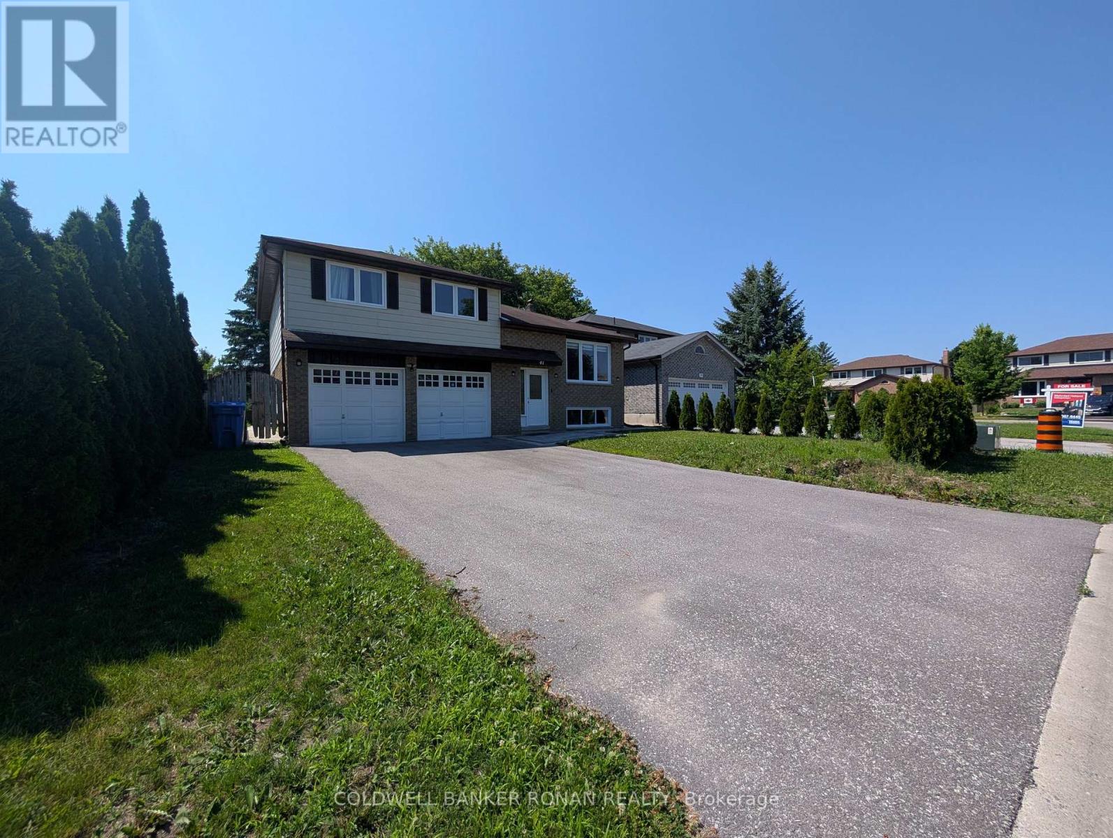 41 Camrose Drive, Georgina, Ontario  L4P 3L6 - Photo 2 - N13585590