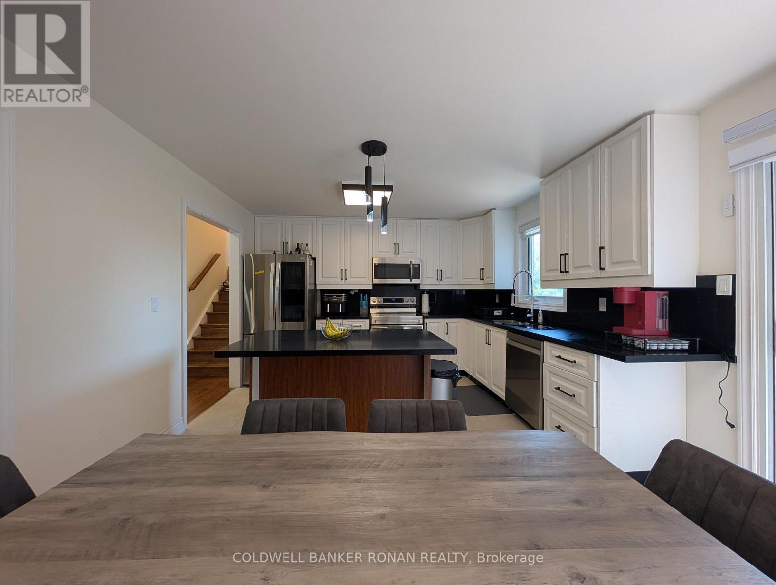 41 Camrose Drive, Georgina, Ontario  L4P 3L6 - Photo 9 - N13585590