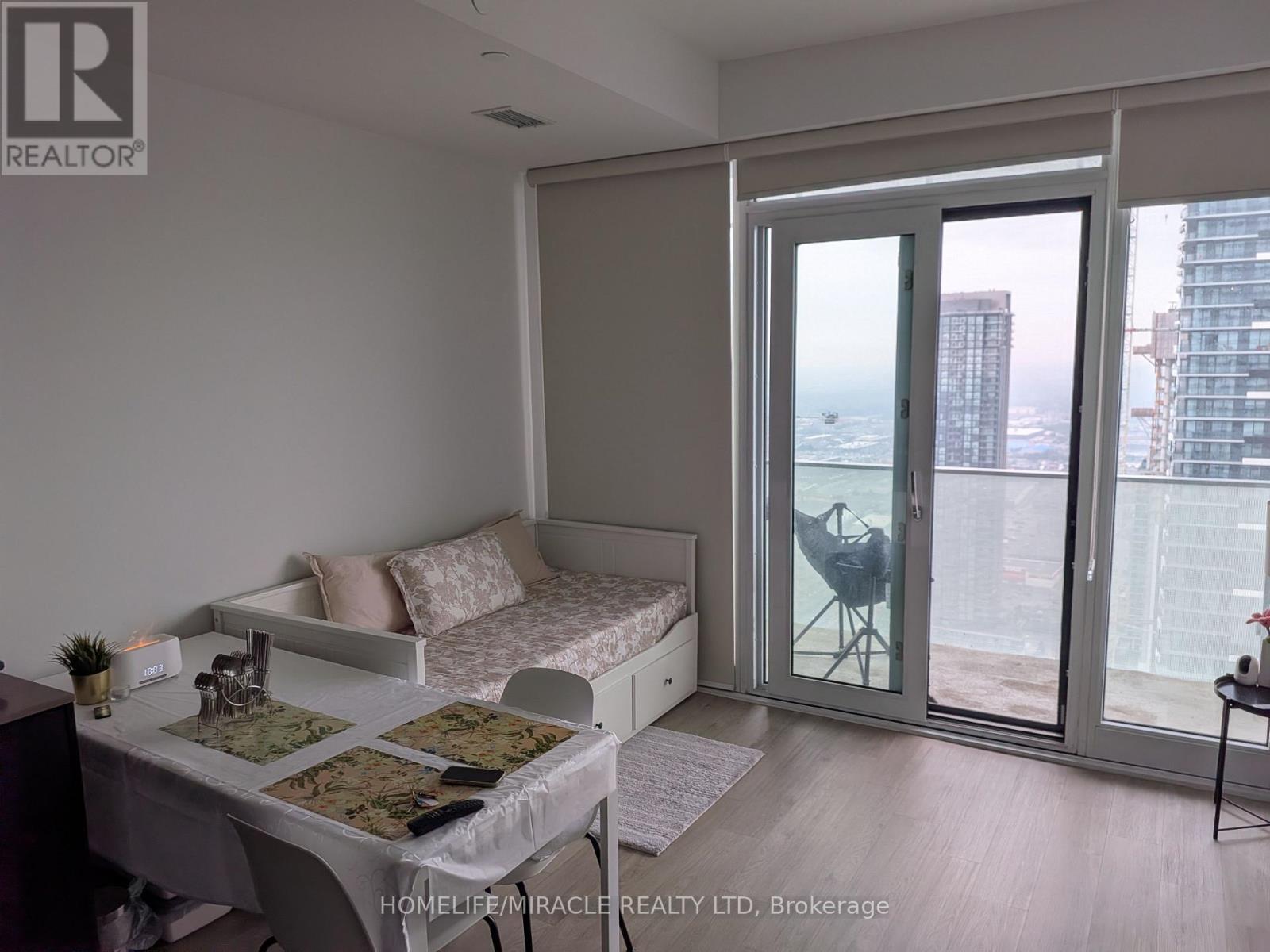 4205 - 3900 Confederation Parkway, Mississauga, Ontario  L5B 0M3 - Photo 5 - W13585422