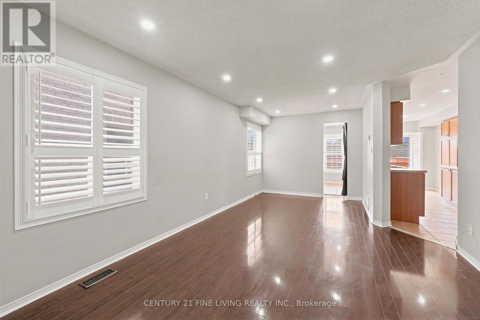 40 Hollowgrove Boulevard, Brampton, Ontario  L6P 1B1 - Photo 4 - W13585432