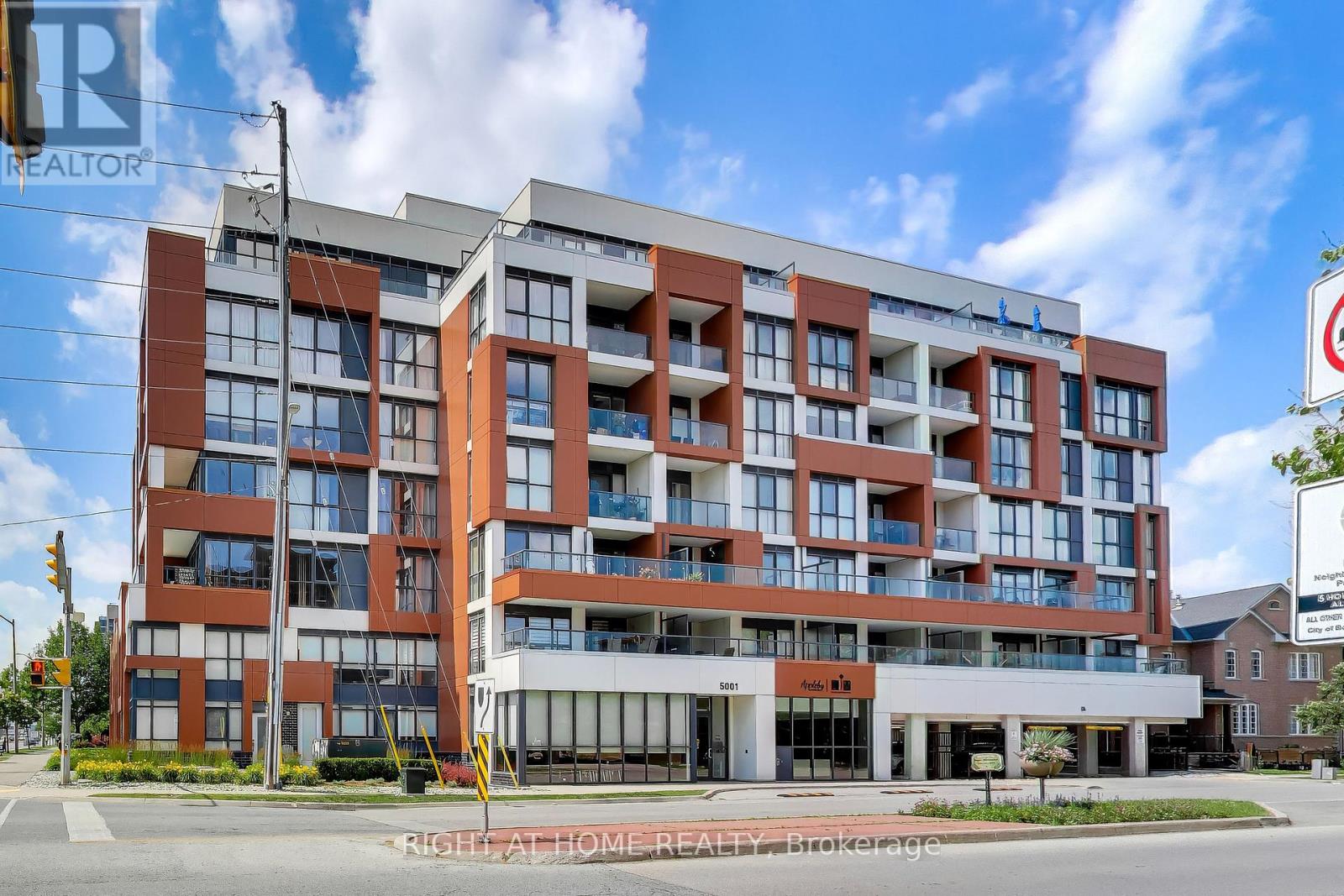 304 - 5001 Corporate Drive, Burlington, Ontario  L7L 0H5 - Photo 3 - W13585450