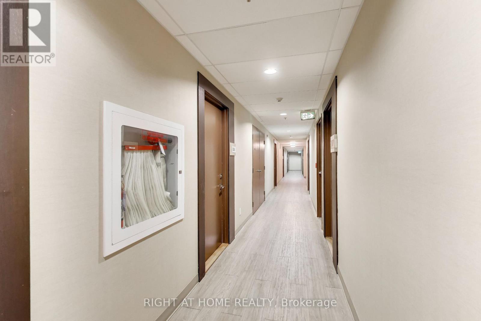 304 - 5001 Corporate Drive, Burlington, Ontario  L7L 0H5 - Photo 7 - W13585450