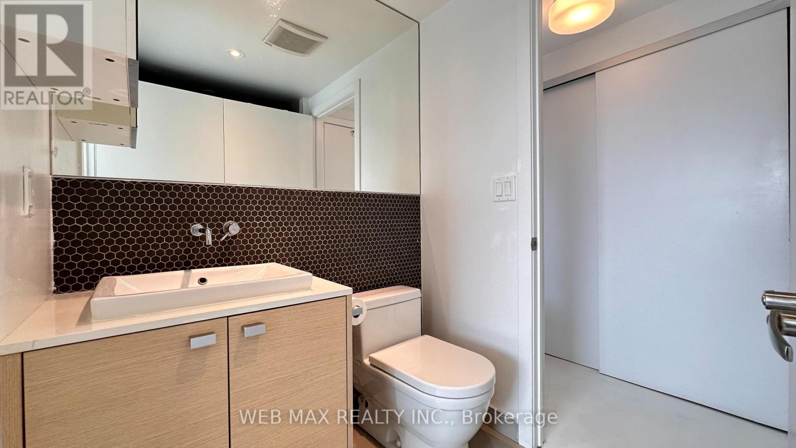 201 - 51 Lady Bank Road, Toronto, Ontario  M8Z 0C9 - Photo 14 - W13585454