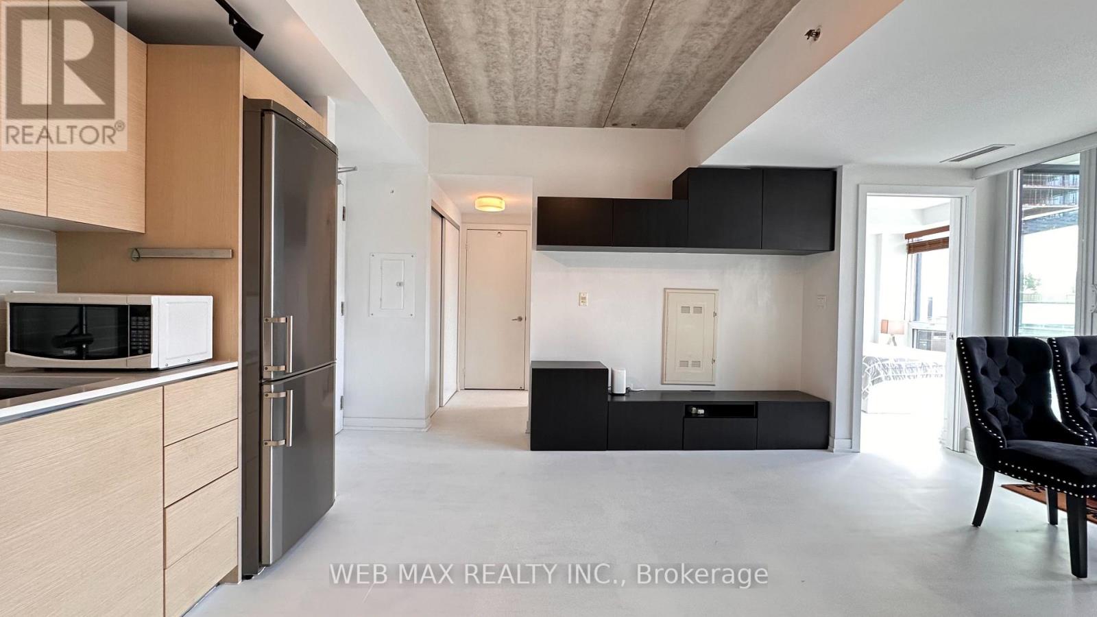 201 - 51 Lady Bank Road, Toronto, Ontario  M8Z 0C9 - Photo 3 - W13585454