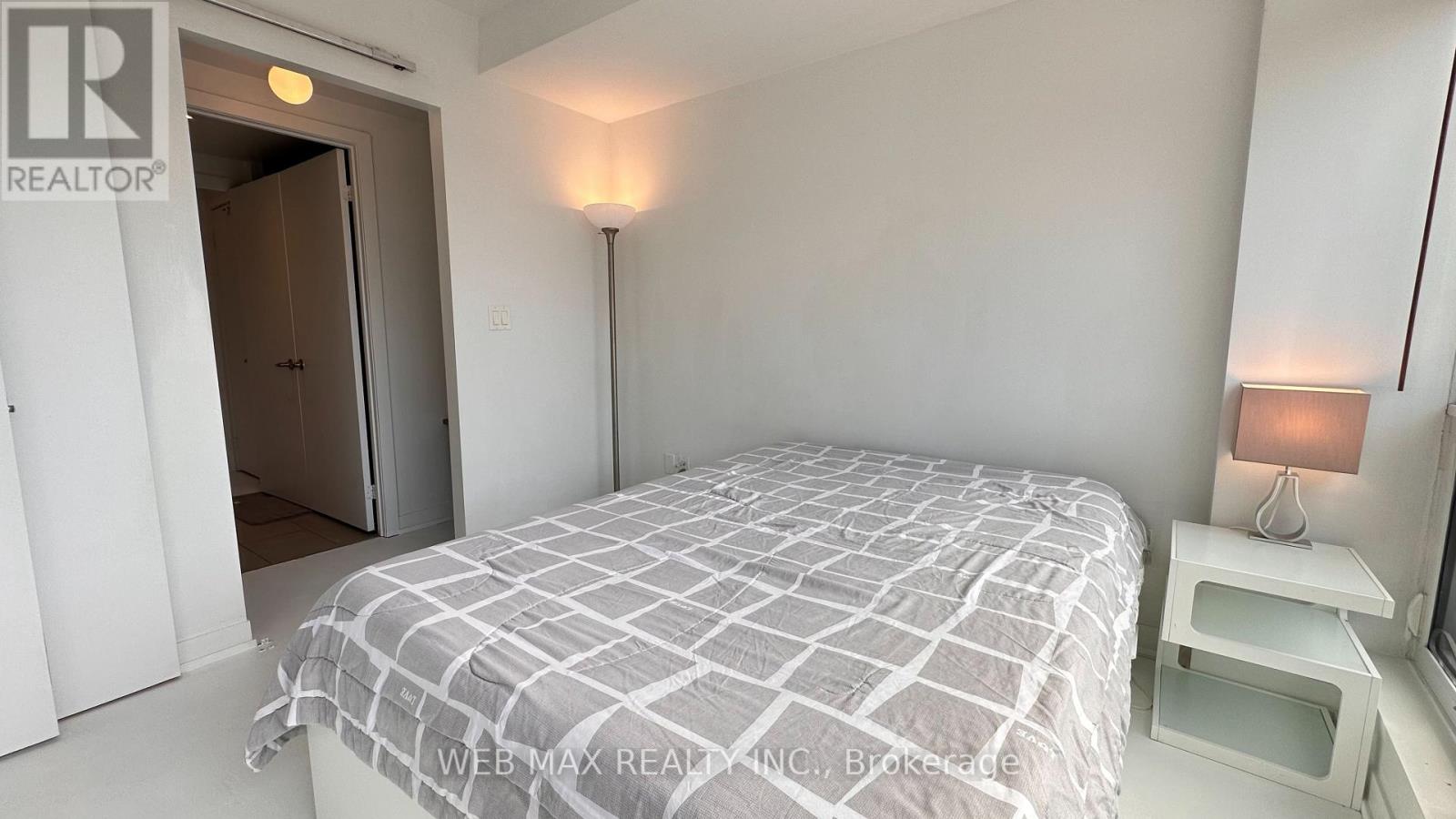 201 - 51 Lady Bank Road, Toronto, Ontario  M8Z 0C9 - Photo 8 - W13585454