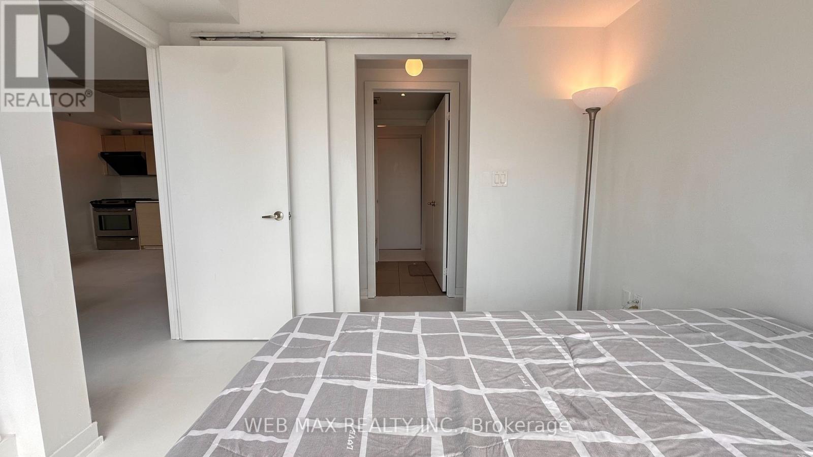 201 - 51 Lady Bank Road, Toronto, Ontario  M8Z 0C9 - Photo 9 - W13585454