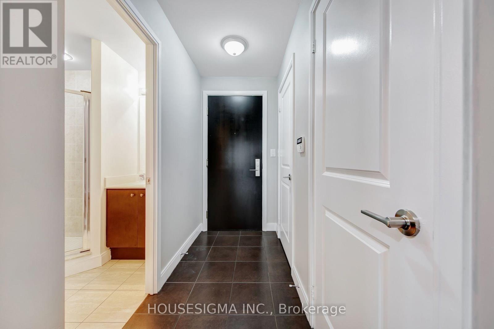 507 - 60 Absolute Avenue, Mississauga, Ontario  L4T 0A9 - Photo 3 - W13585528