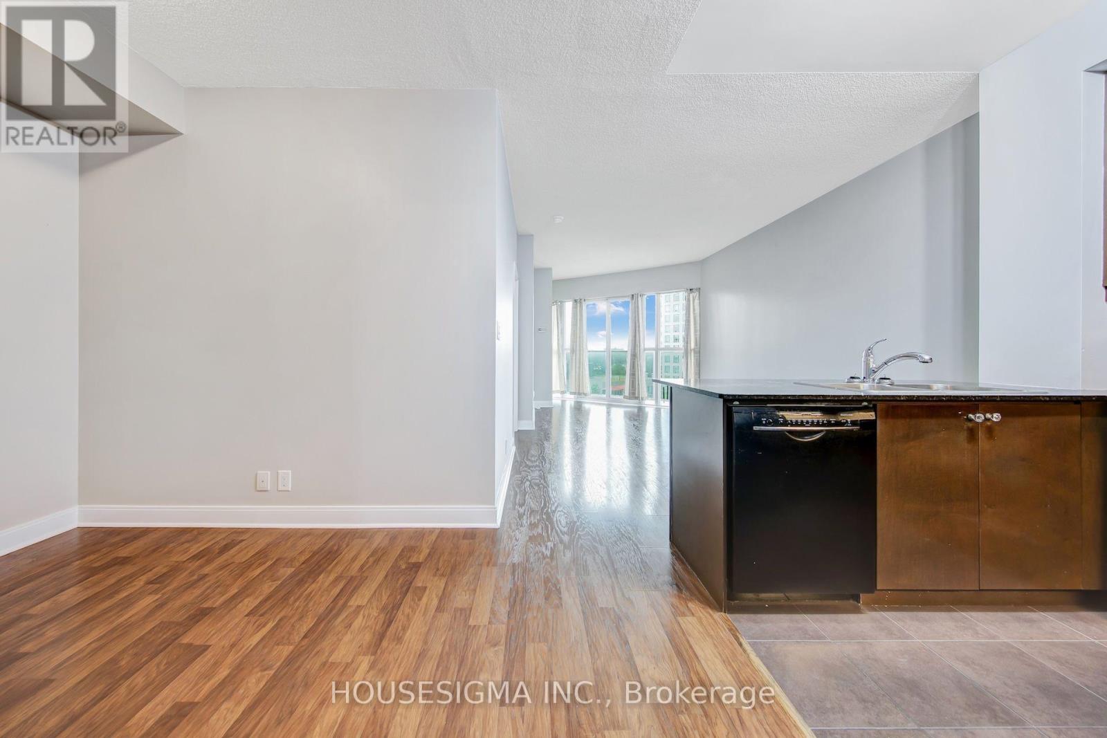 507 - 60 Absolute Avenue, Mississauga, Ontario  L4T 0A9 - Photo 8 - W13585528