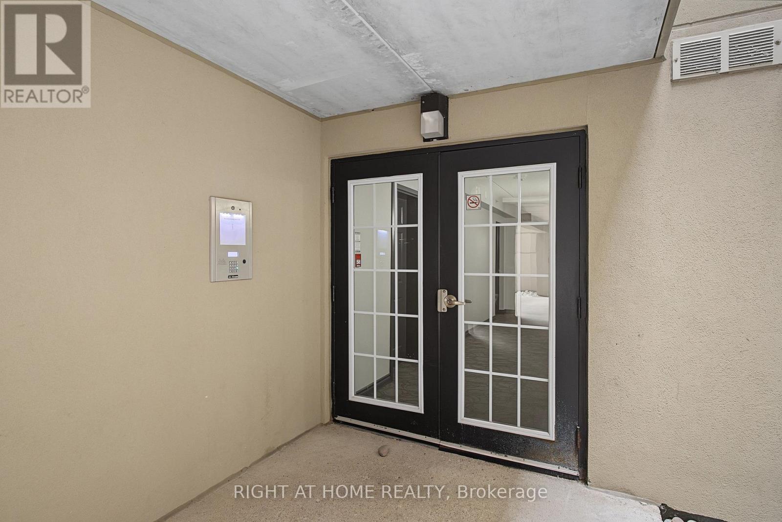111 - 1491 Maple Avenue, Milton, Ontario  L9T 0B8 - Photo 3 - W13585540