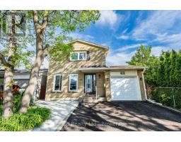 135 AUTUMN GLEN CIRCLE, Toronto, Ontario