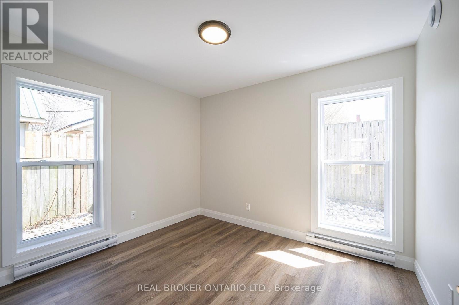 685 Frederick Street, Kitchener, Ontario  N2B 2B3 - Photo 23 - X13585486