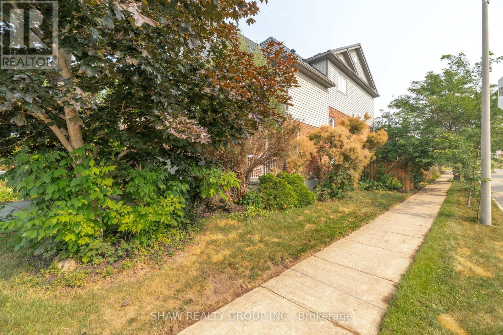 610 Violet Street, Waterloo, Ontario  N2V 2V9 - Photo 45 - X13585508