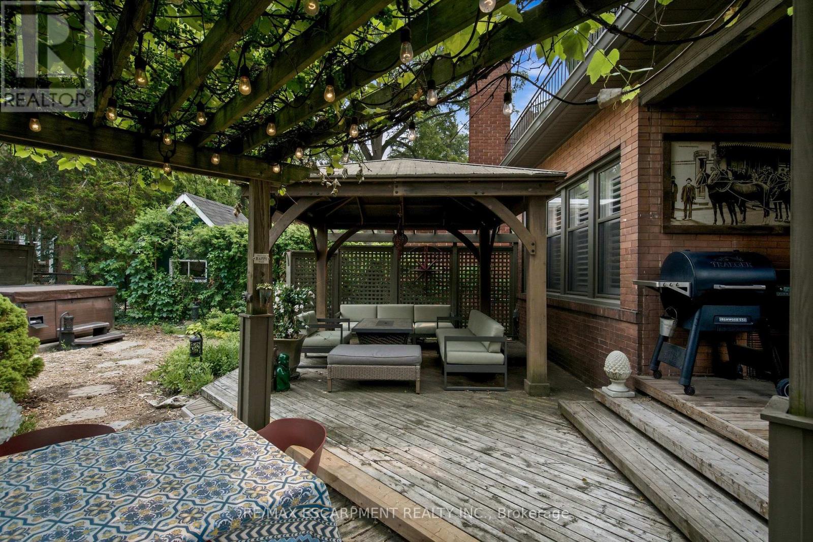 61 Mountain Avenue, Hamilton, Ontario  L8P 4G3 - Photo 40 - X13585546