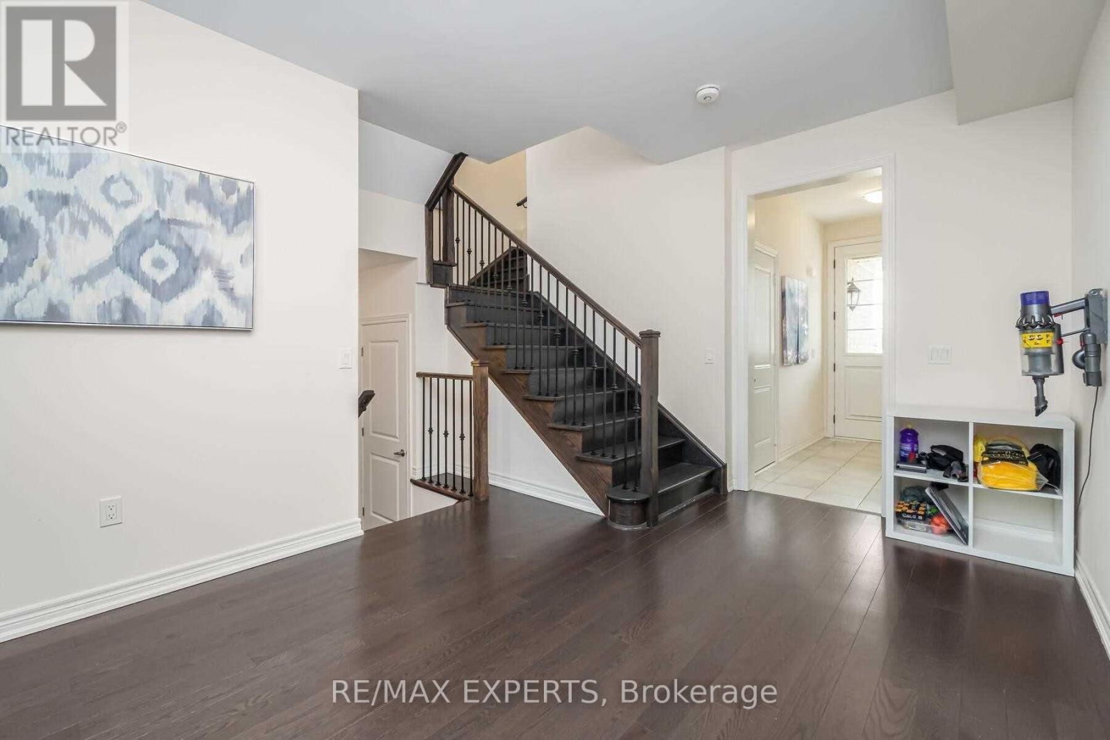 78 Heming Trail, Hamilton, Ontario L9K 0J8 - Photo 4 - X13585582