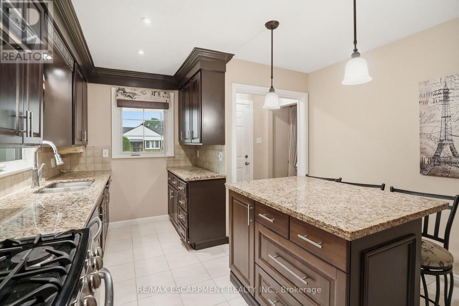 344 East 36th Street, Hamilton, Ontario  L8V 3Z8 - Photo 12 - X13585612