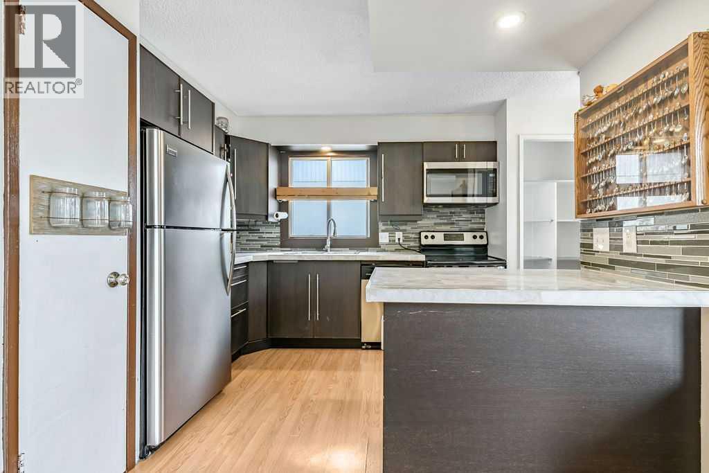 311 Penbrooke Crescent Se, Calgary, Alberta  T2A 3T6 - Photo 13 - A2327697