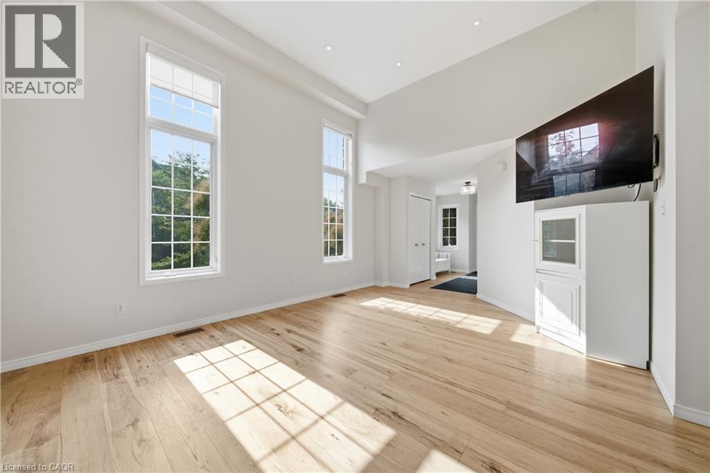 610 Violet Street, Waterloo, Ontario  N2V 2V9 - Photo 10 - 40845697