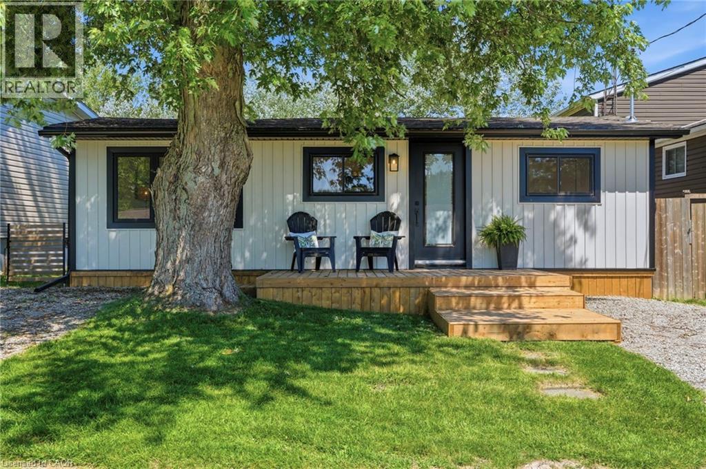 16 WESTMORELAND Lane, Selkirk, Ontario