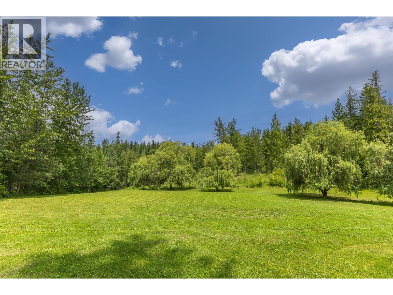 5060 Tatlow Road, Salmon Arm, British Columbia  V1E 2P8 - Photo 30 - 10395021