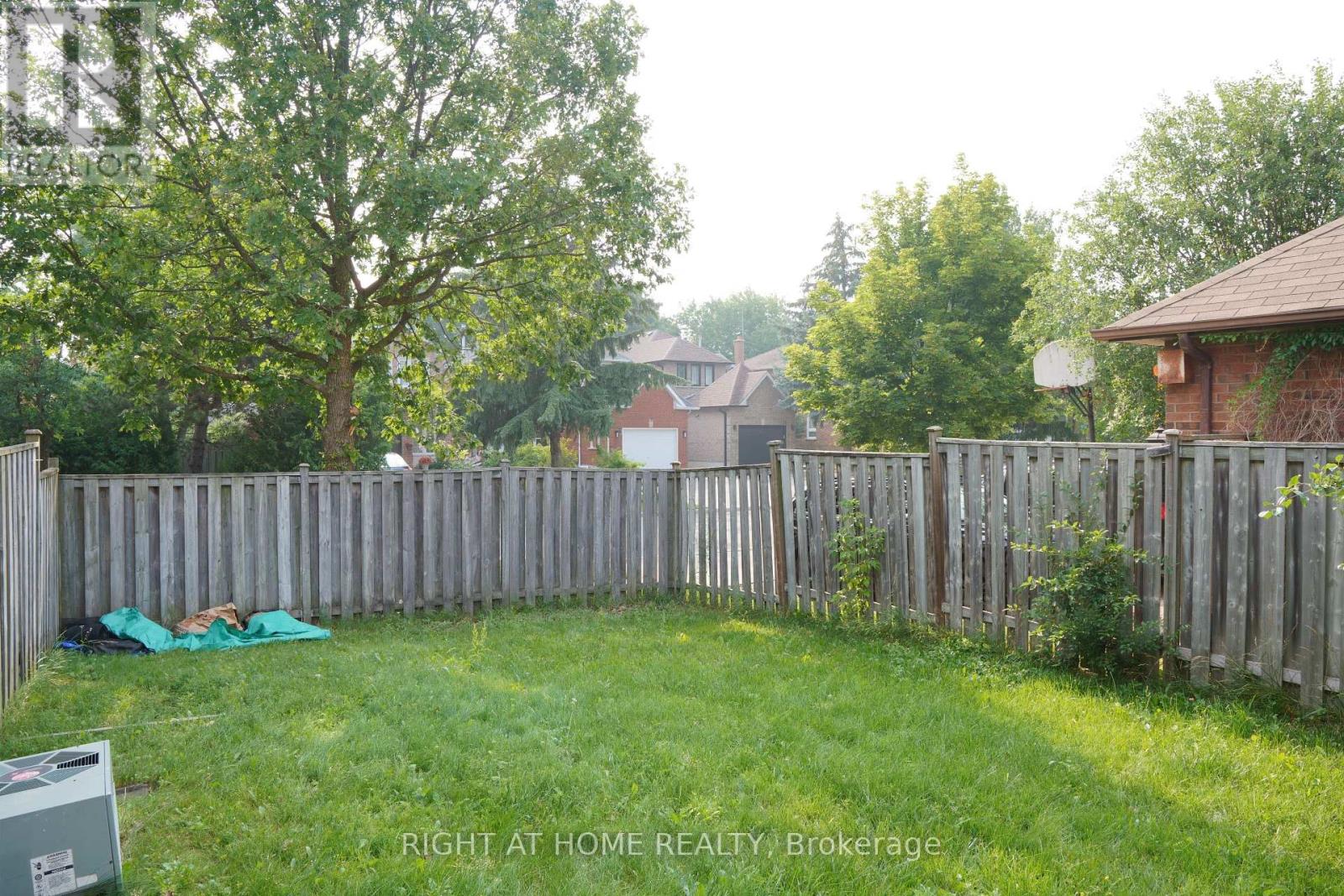 50 Oldhill Street, Richmond Hill, Ontario  L4C 9T9 - Photo 22 - N13584786