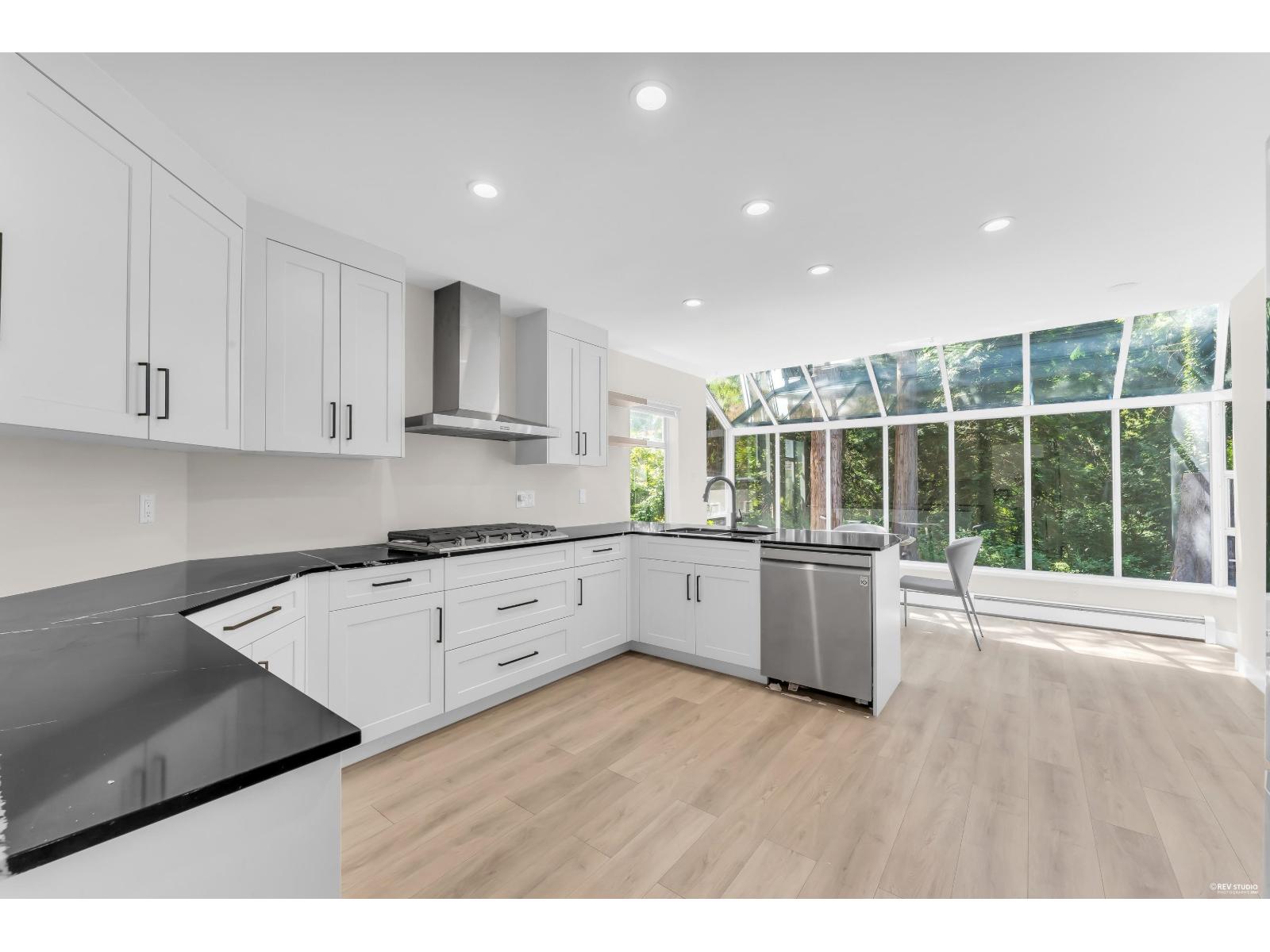 3249 136 Street, Surrey, British Columbia  V4P 1K7 - Photo 8 - R3147998