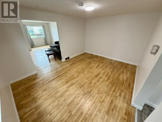 320 First Ave, Thunder Bay, Ontario  P7B 2M8 - Photo 7 - TB2602030
