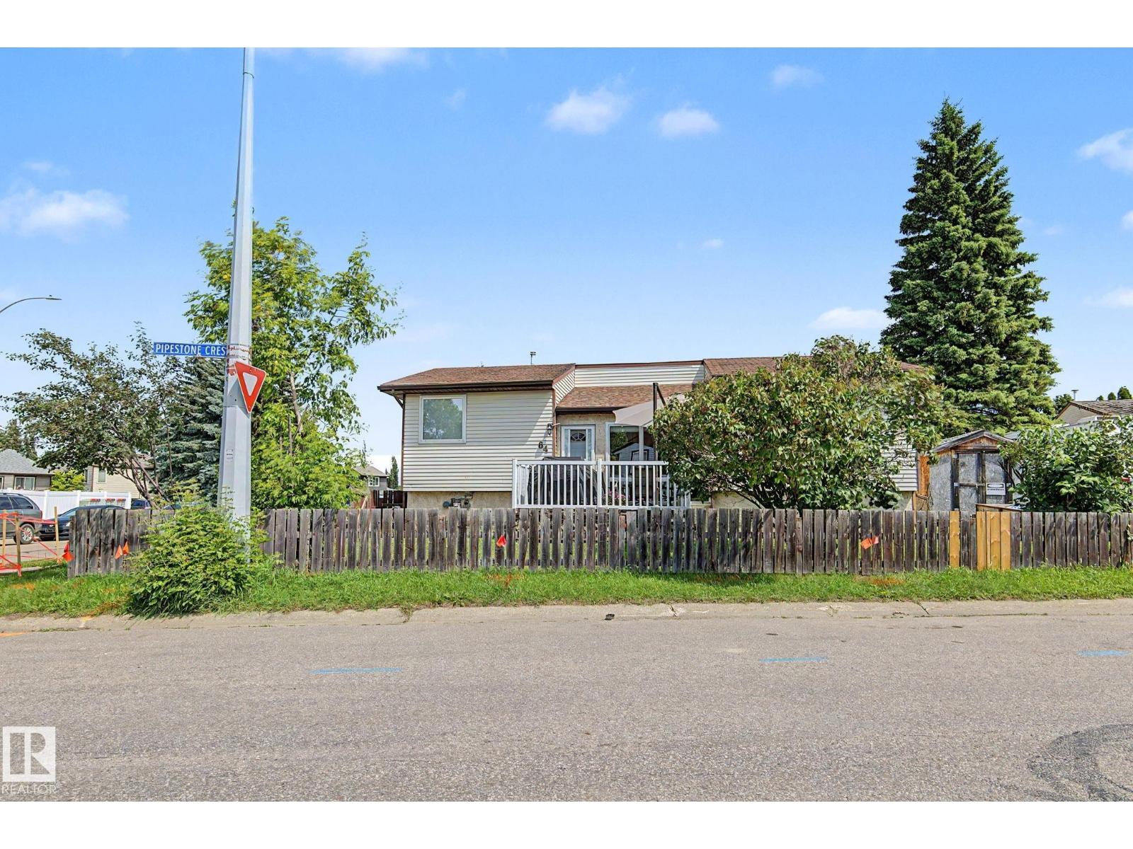 64 PIPESTONE, Devon