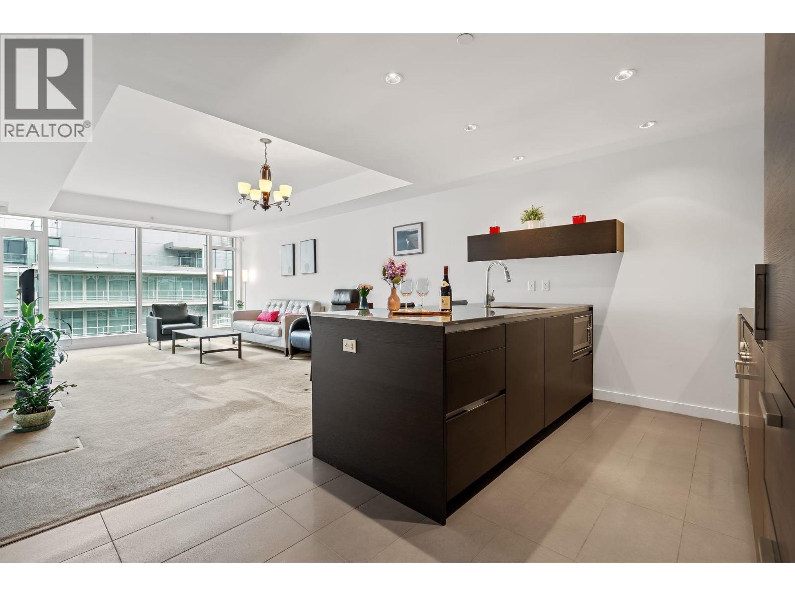 1102 5177 Brighouse Way, Richmond, British Columbia V7C 0A7 - Photo 3 - R3147916