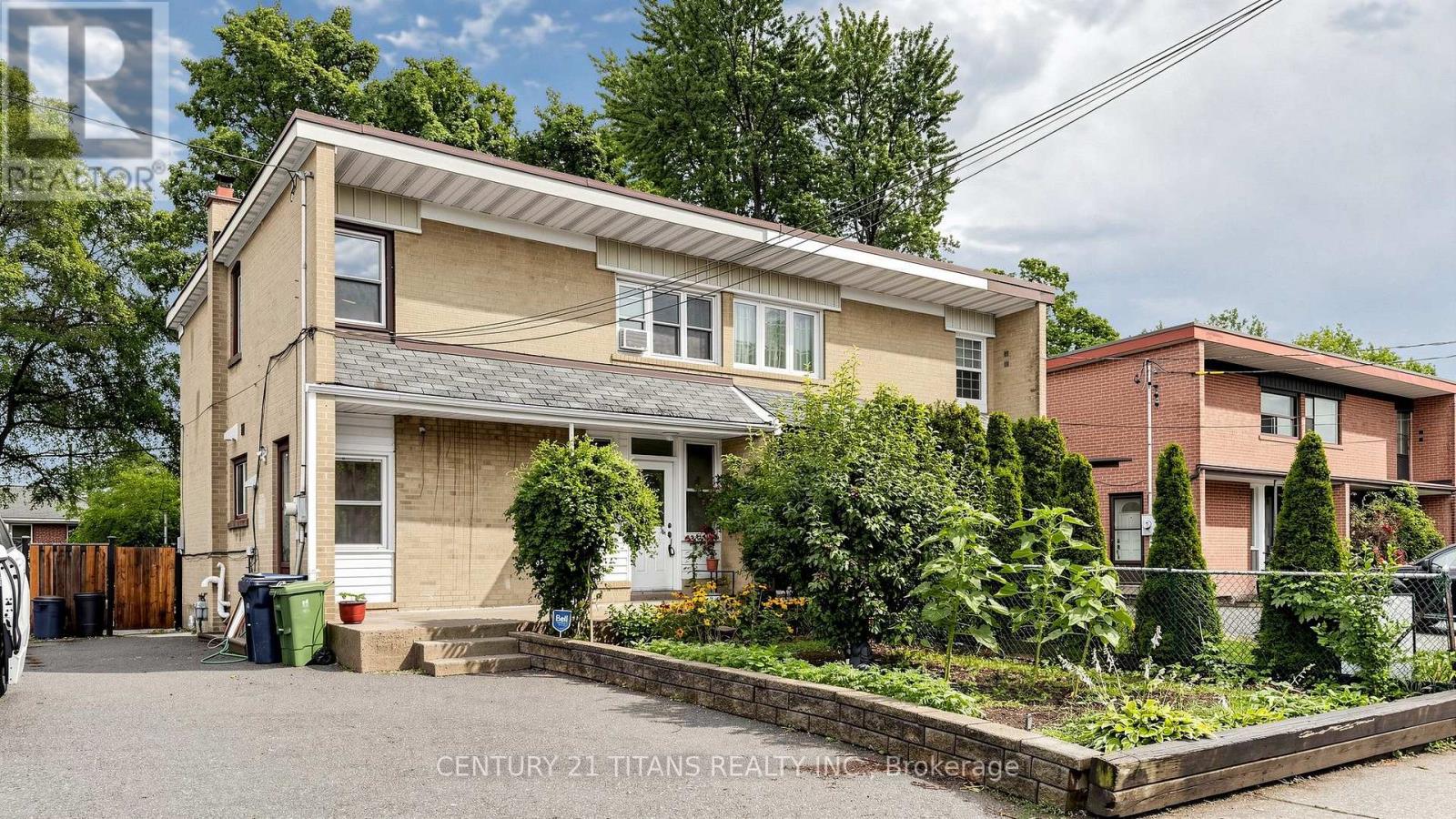 529a Birchmount Road, Toronto, Ontario  M1K 1P1 - Photo 1 - E13585216