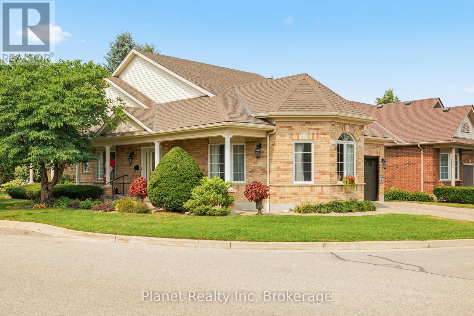 59 Honeysuckle Drive, Guelph, Ontario  N1G 4X7 - Photo 1 - X13585716