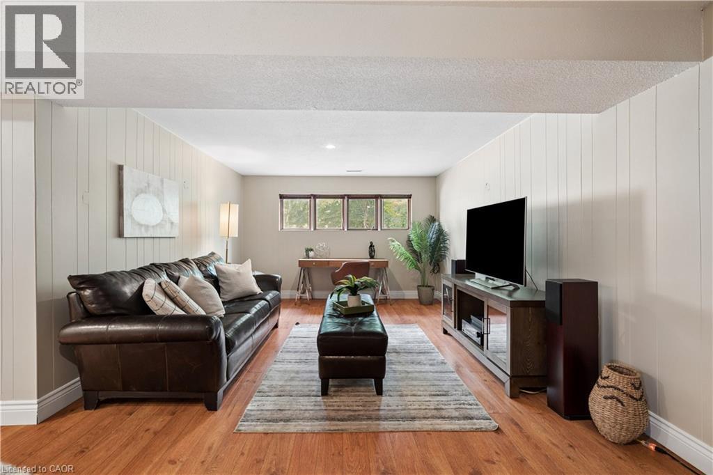 254 Southwood Drive, Kitchener, Ontario  N2E 2B1 - Photo 28 - 40849631