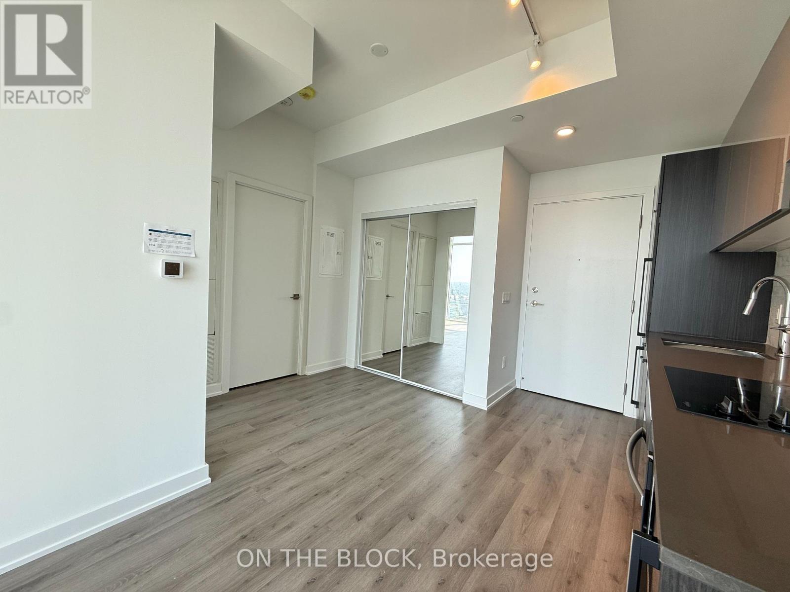 Ph17 - 252 Church Street, Toronto, Ontario  M5B 0E6 - Photo 2 - C13585684