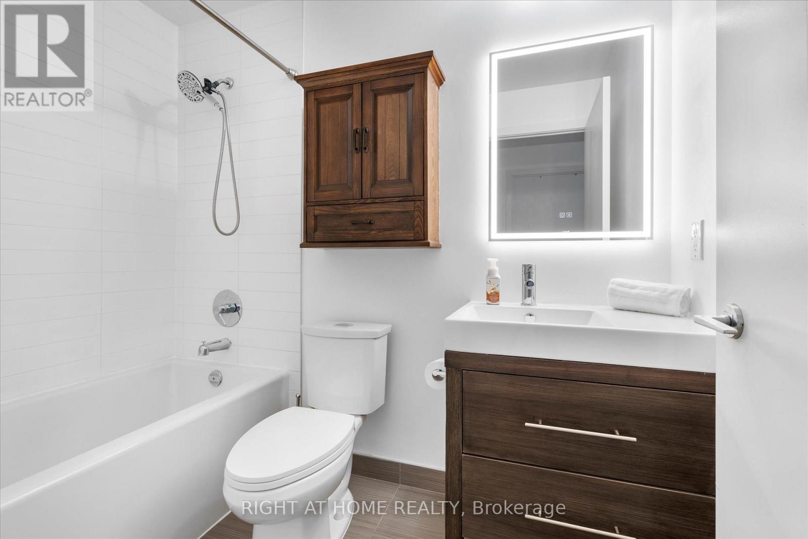 217 - 70 Forest Manor Road, Toronto, Ontario M2J 0A9 - Photo 14 - C13585698