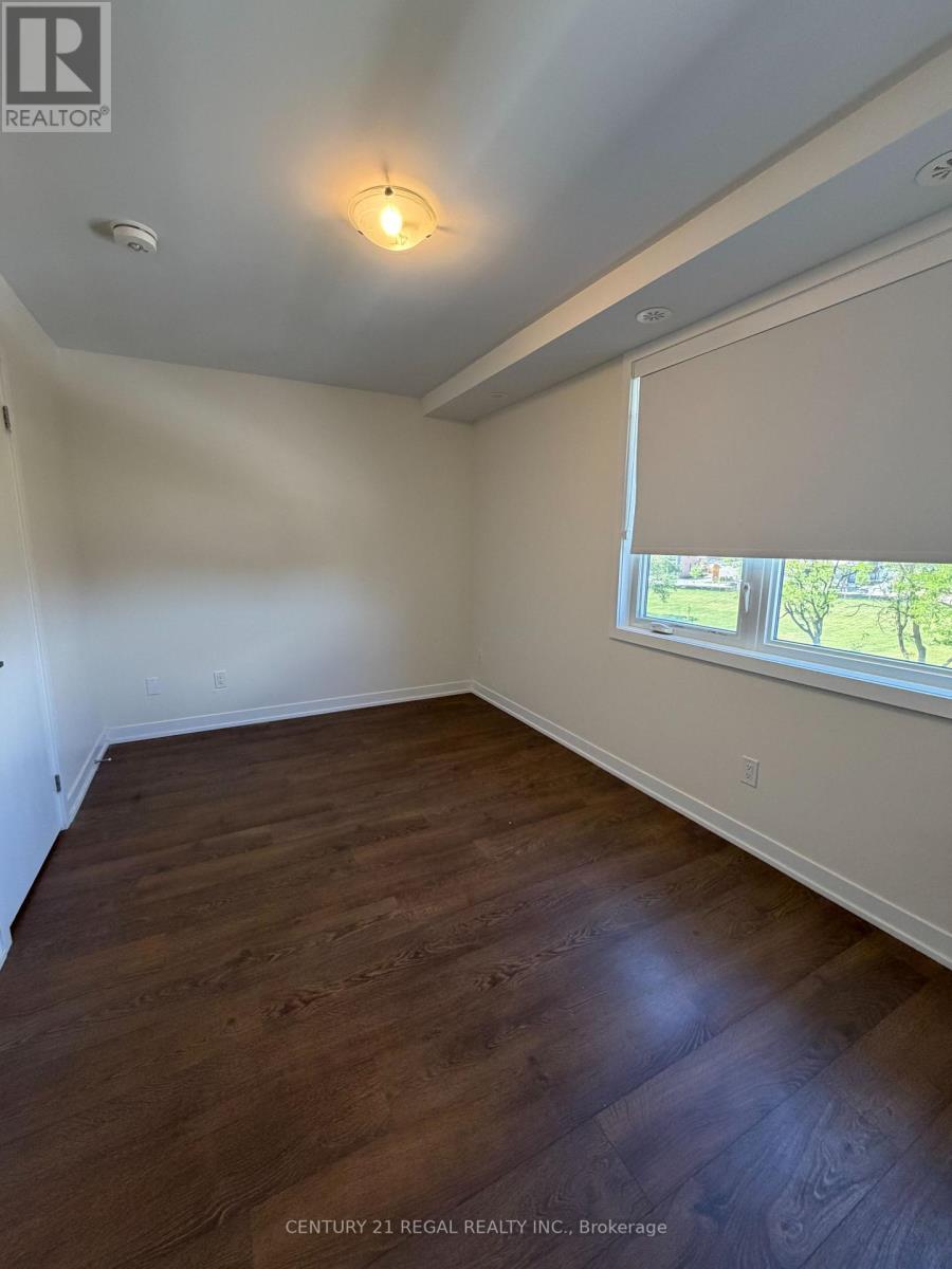 16 Deep Roots Terrace, Toronto, Ontario M6A 0G1 - Photo 5 - C13585746