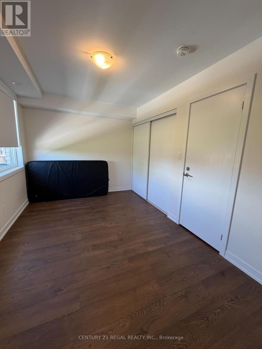 16 Deep Roots Terrace, Toronto, Ontario M6A 0G1 - Photo 6 - C13585746