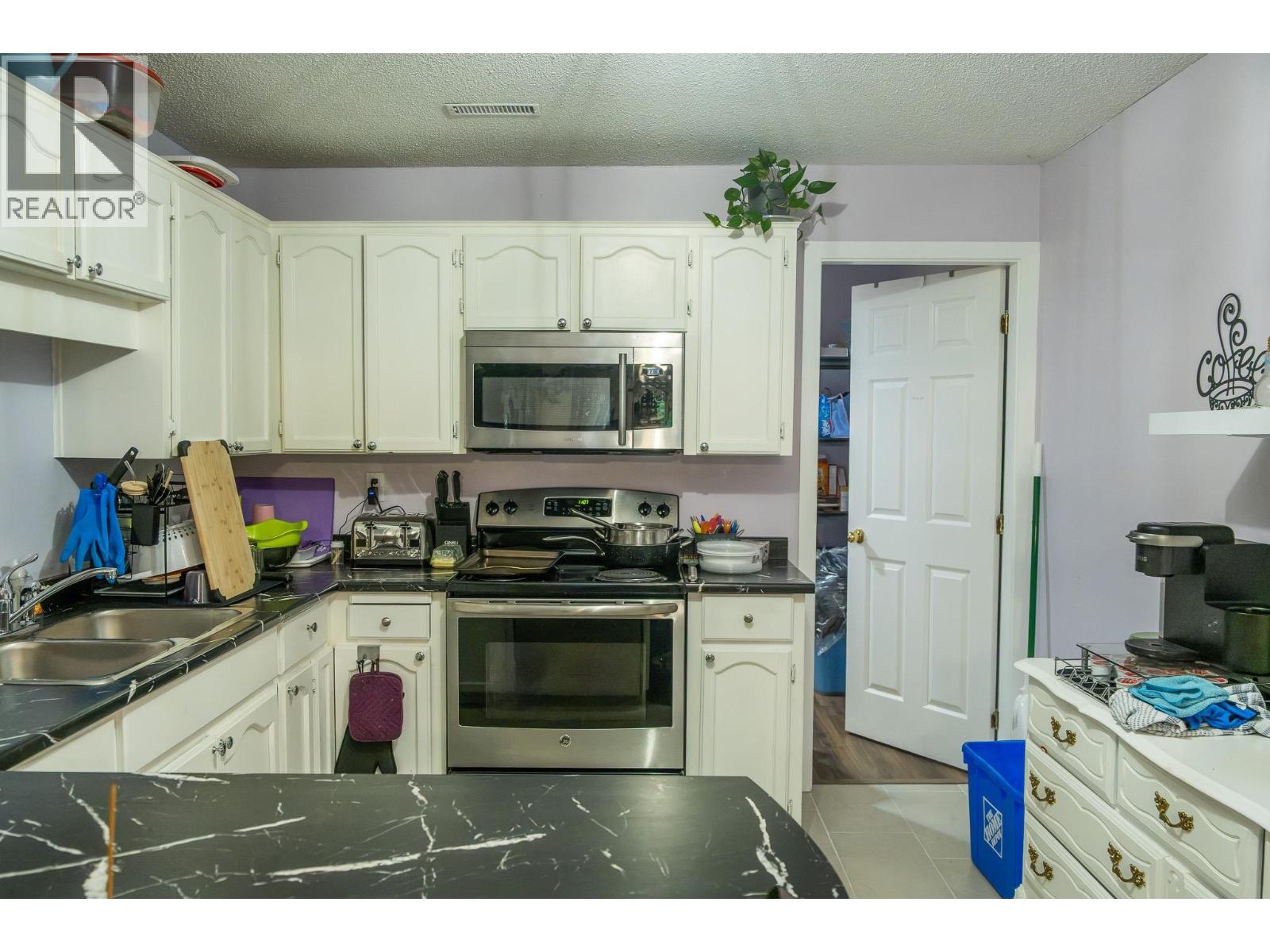 1030 Yarmouth Street, Port Coquitlam, British Columbia V3C 5H4 - Photo 13 - R3147895