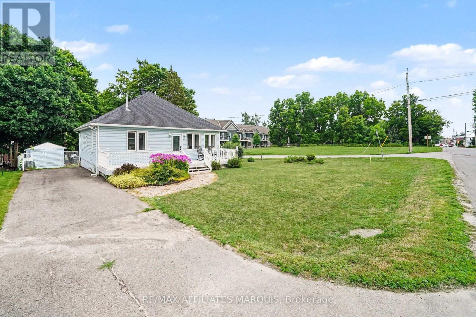 402 Clothier Street E, North Grenville, Ontario  K0G 1J0 - Photo 3 - X13585718