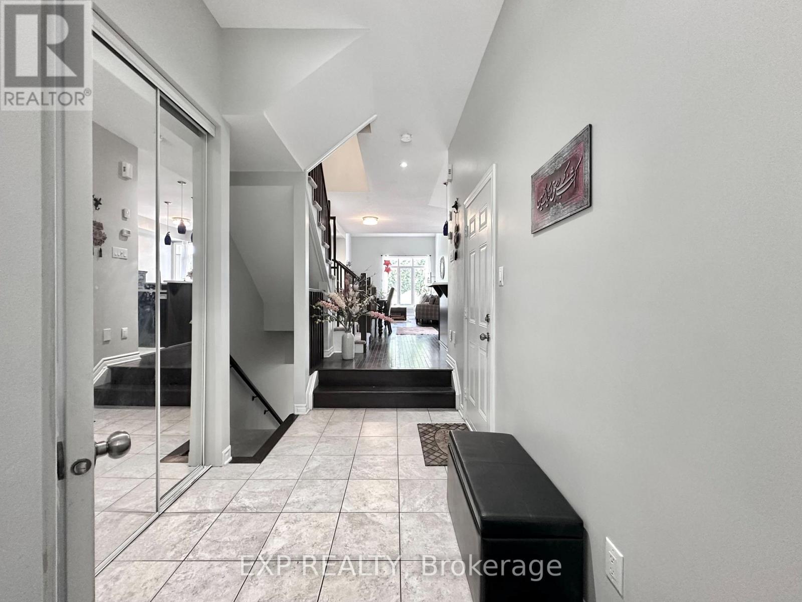 421 Foxhall Way, Ottawa, Ontario  K2M 2H1 - Photo 4 - X13585740
