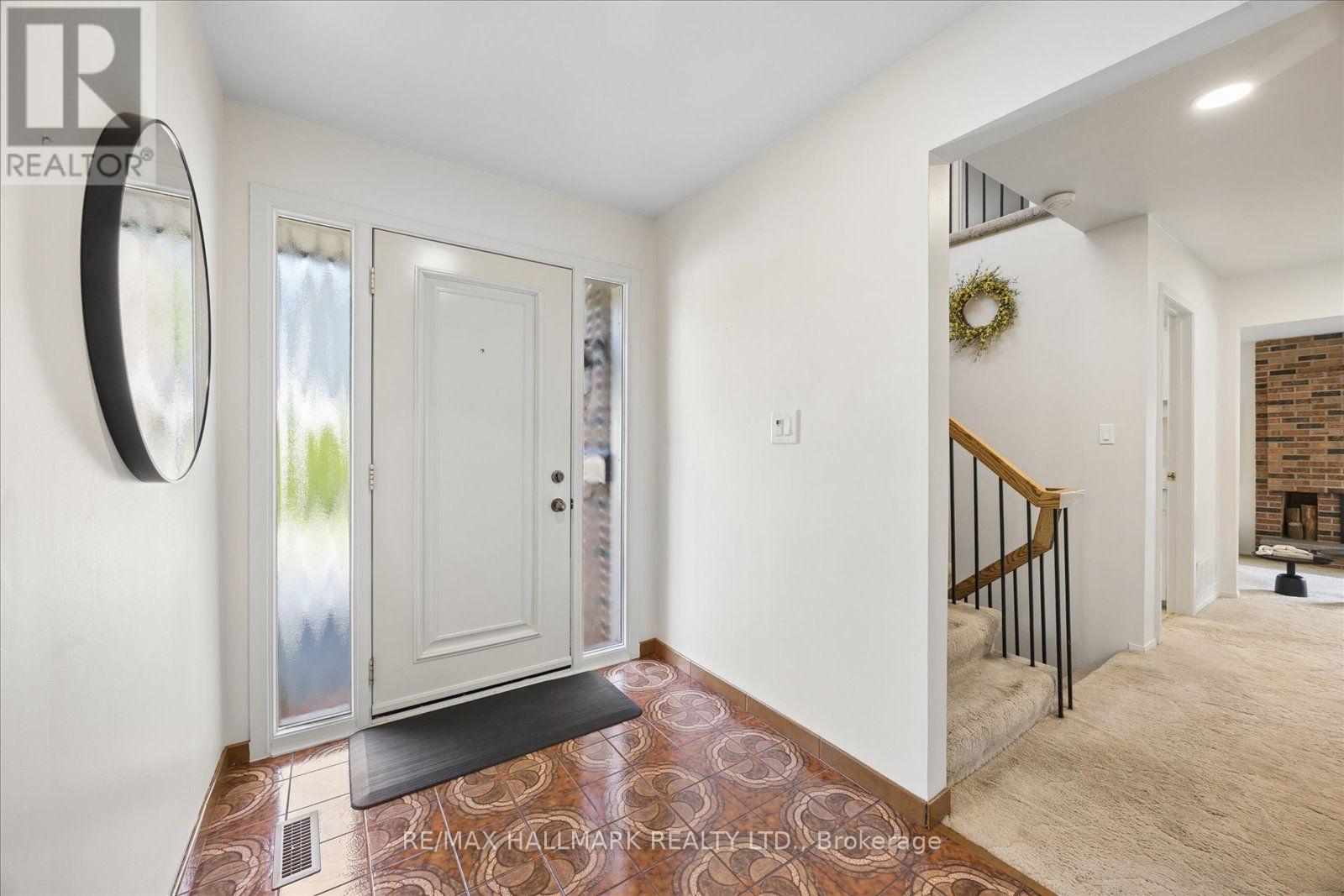 42 Reesorville Road, Markham, Ontario L3P 3L2 - Photo 4 - N13585742