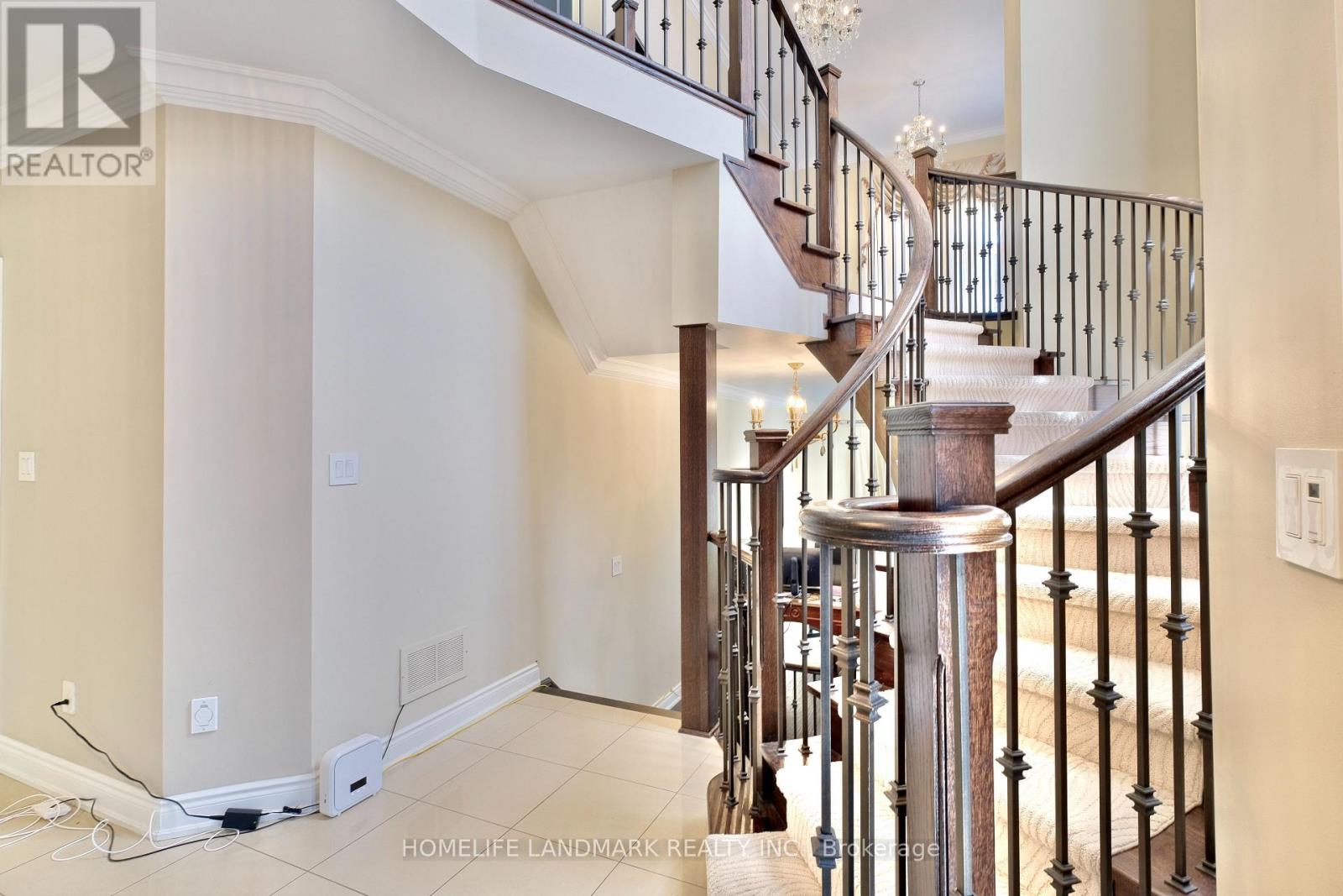 2 Drake Street, Vaughan, Ontario L4H 3P2 - Photo 5 - N13585744