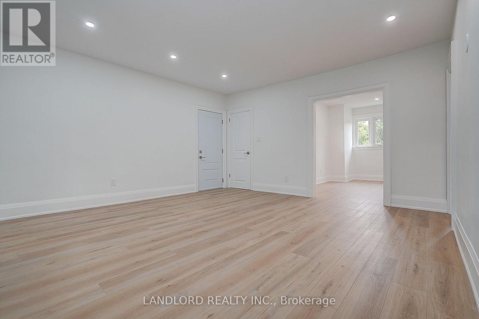 12 - 2520 Bloor Street W, Toronto, Ontario M6S 1R8 - Photo 10 - W13585734