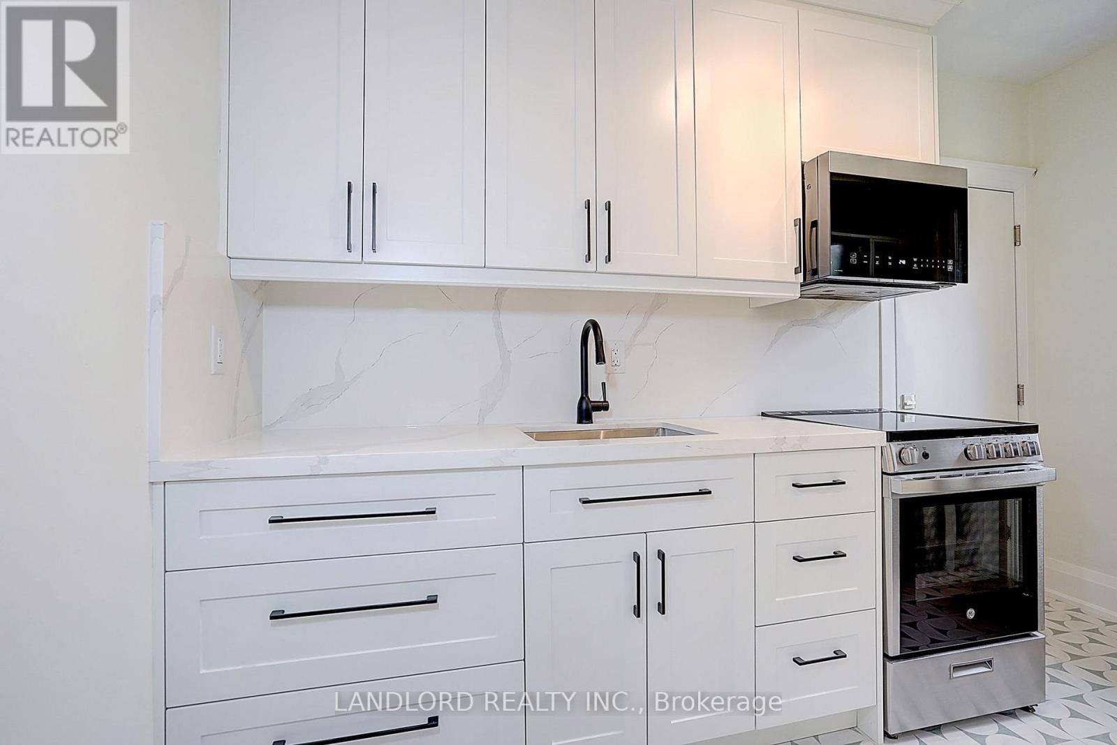 12 - 2520 Bloor Street W, Toronto, Ontario M6S 1R8 - Photo 19 - W13585734